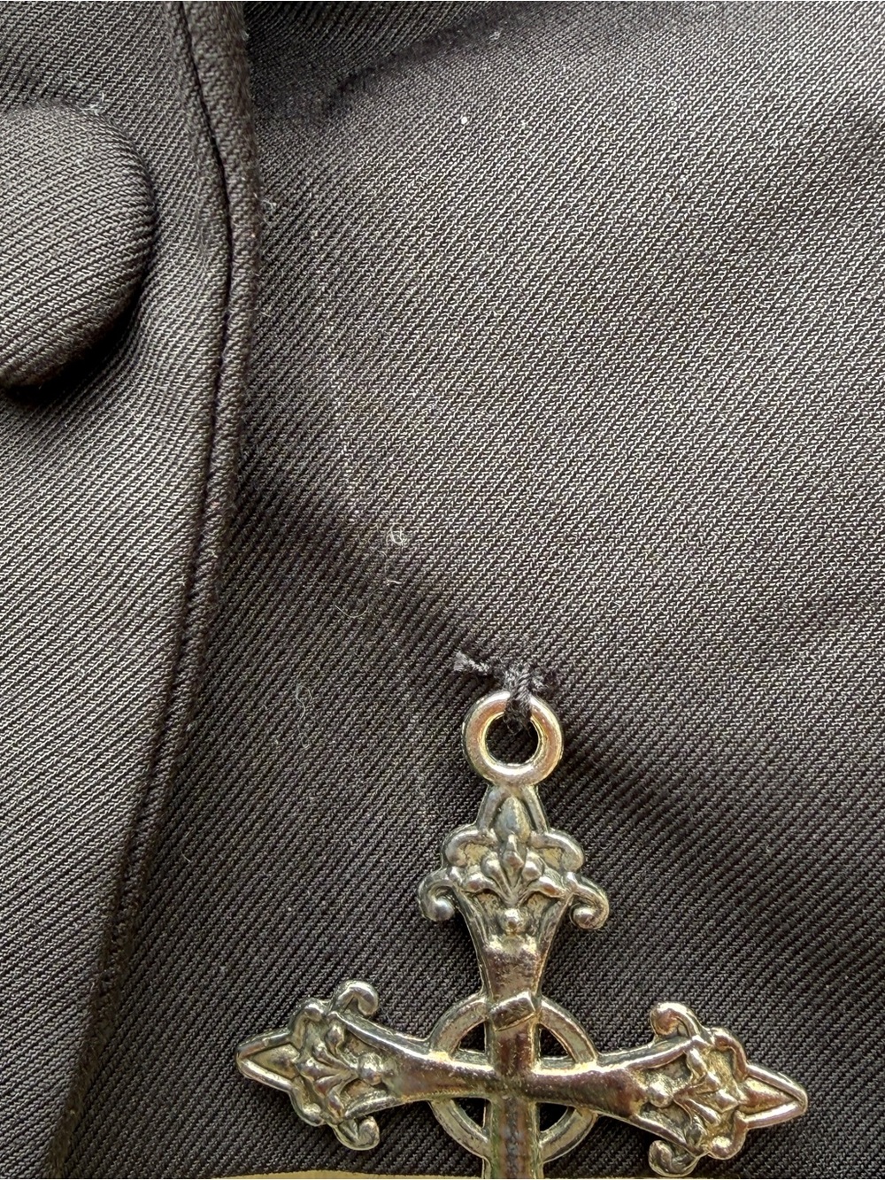 Dolls Kill Widow Idol Worship Cropped Blazer Black Metal Cross Charm Goth Gothic - Picture 4 of 4
